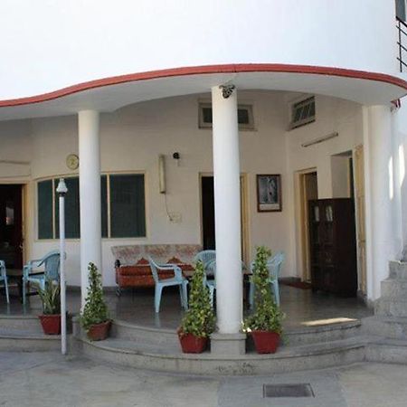 Lakshmi Guest House Dehradun Exterior foto